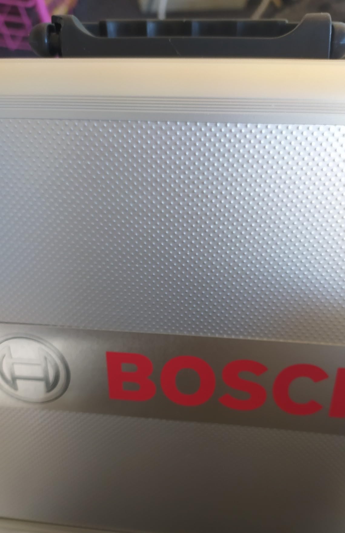 Bohrer verbogen bei hartem Beton