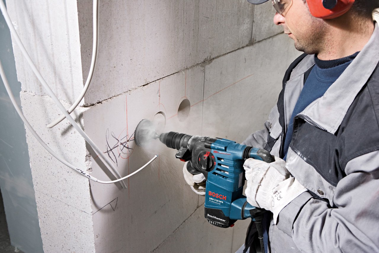 bosch-professional-bohrhammer-gbh-3-28-dfr-sds-plus-mit-wechselfutter-13-mm-nied image 2
