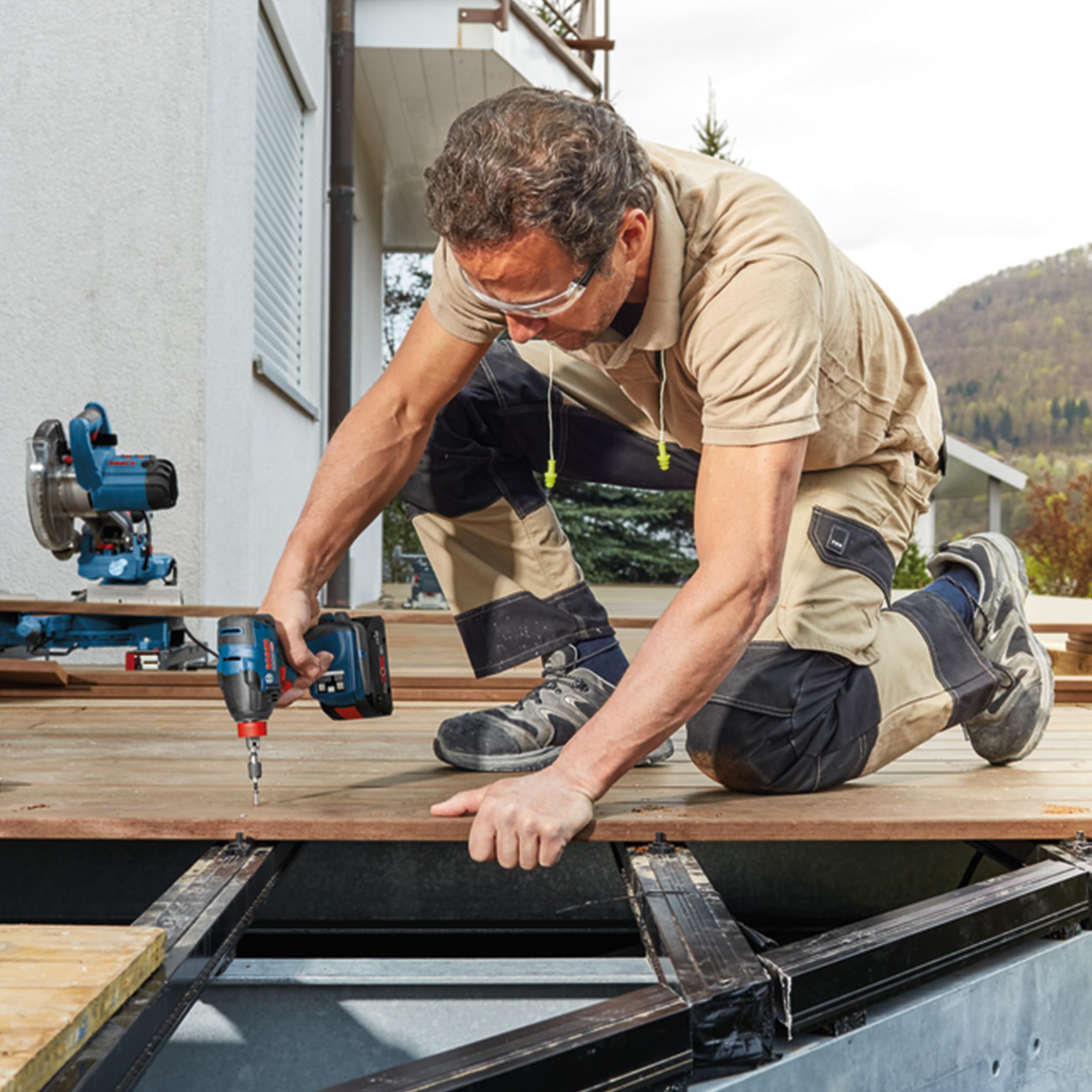 bosch-professional-18v-system-akku-drehschlagschrauber-gdx-18v-210-c-210-nm-2-in image 3