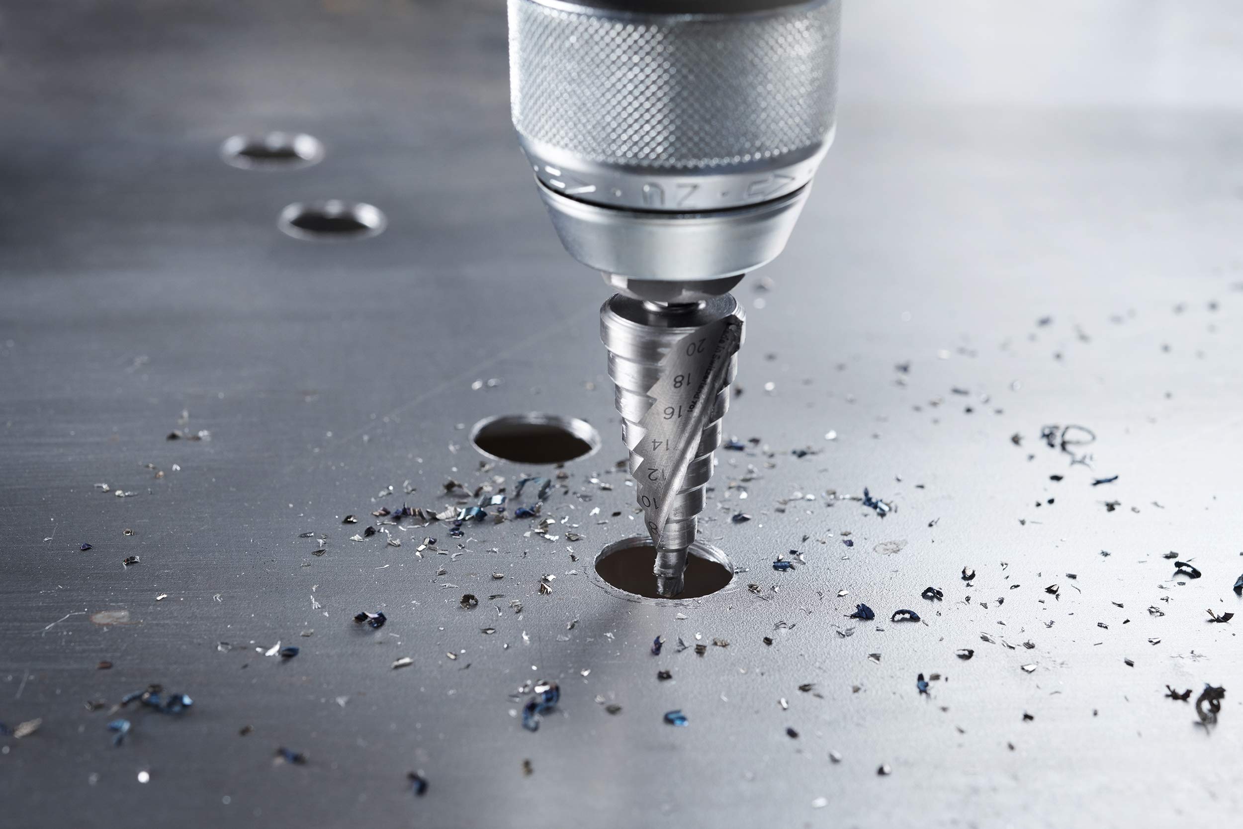 bosch-professional-hss-stufenbohrer-4-20-mm-l-nge-70-5-mm-cnc-gefr-st-f-r-metall image 3